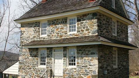 Pennsylvania Dutch Farmhouse Stone Houses Old Stone Houses Stone