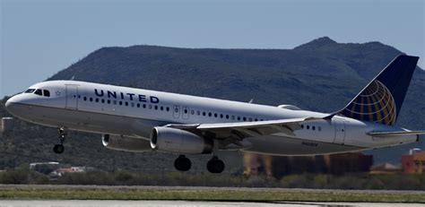 United Airlines N403ua Airbus A320 232 Tucson Az Tuskt Flickr