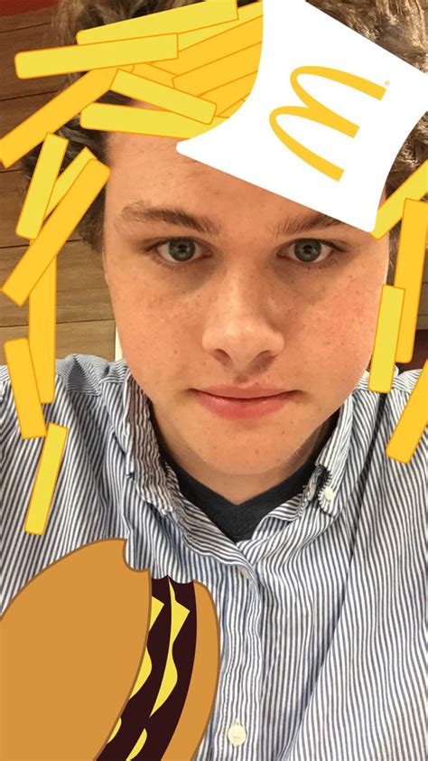 Snapchat Adds A Mcdonalds Geofilter For Some Reason Snapchat