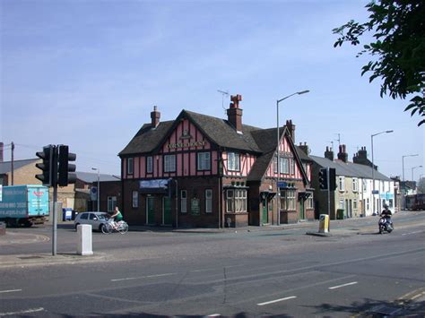 The Corner House Newmarket Road © Keith Edkins Cc By Sa20