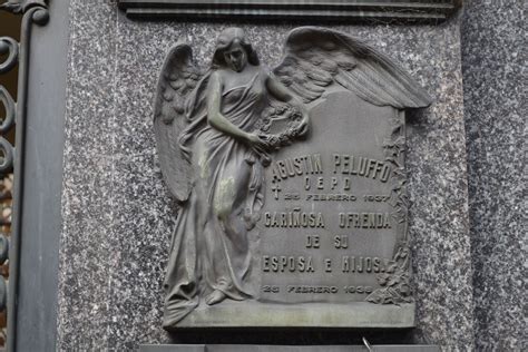 Cementerio de la chacarita , buenos aires , arjantin , ulusal mezarlık olarak bilinir ve arjantin'deki en büyüğüdür. En el cementerio de la Chacarita.. | Cemetery art ...