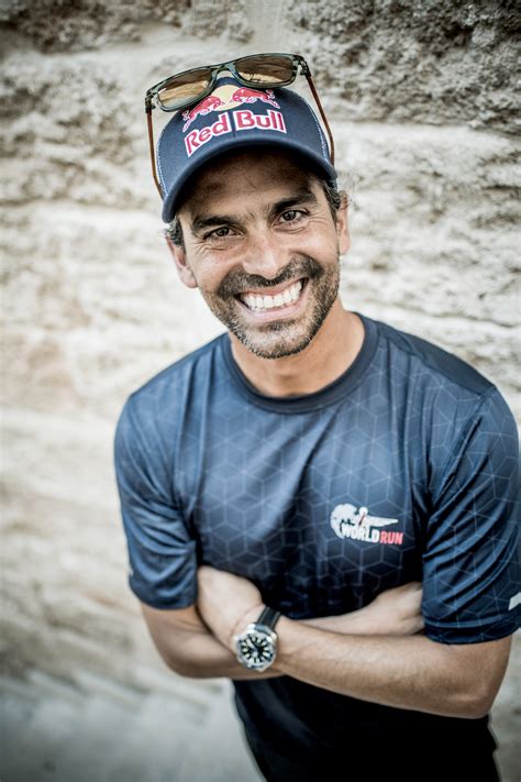 En entrevista con la bbc, duque enfatizó, no obstante, que colombia no apoyaba ninguna acción militar contra el gobierno de nicolás maduro y pidió insistir en todas las fórmulas diplomáticas. Entrevista a Orlando Duque, leyenda de la Red Bull Cliff ...