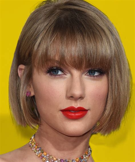 Taylor Swifts Beauty Evolution Bob Hairstyles For Fine Hair Fancy