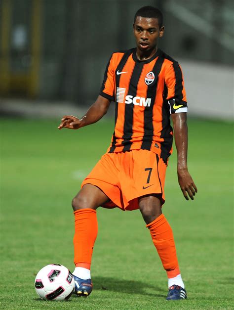 May 24, 2021 · sassuolo coach roberto de zerbi admits he's speaking with shakhtar donetsk. Fernandinho Photos Photos - Parma FC v FC Shakhtar Donetsk ...