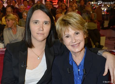 Explore tweets of virginie lemoine @virginielmn on twitter. Miou-Miou et sa fille Jeanne Herry - Enregistrement de l ...
