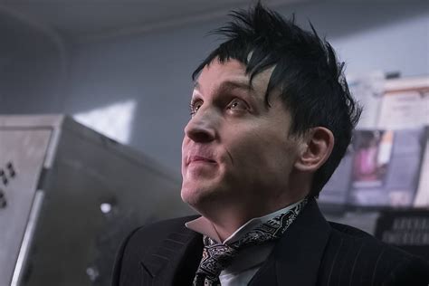 Gotham Tv Show Robin Lord Taylor Penguin Dc Comics Oswald Cobblepot Hd Wallpaper Pxfuel