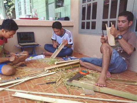 Cara membuat sangkar burung bentuk bulat. My Blog: Kreativitas Anak Natuna Kerajinan Tangan dari Bambu Kapal Layar