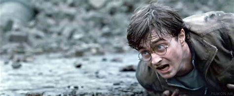 Harry Fallen In Harry Potter And The Deathly Hallows Part 2 Cultjer