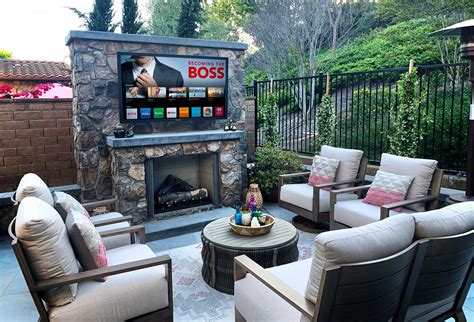 Outdoor TV Pictures | SkyVue Outdoor TVs | Outdoor tv, Outdoor, Outdoor ...