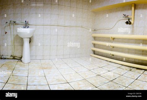 Dirty Bathroom Floor High Resolution Stock Photography And Images Alamy