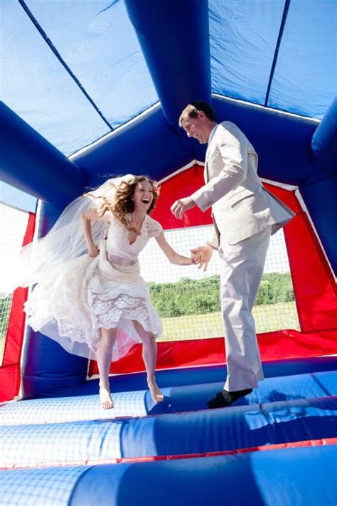 10 Fun And Carefree Weddings You Wish Youd Been Invited To Apartment