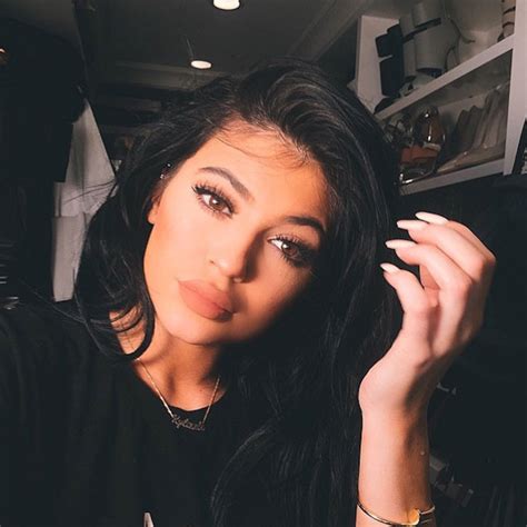 Kylie Jenner Weighs In On Kylie Jenner Lip Challenge E Online Ca