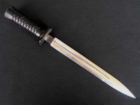 Bayonets Rhodesia Bush War Bayonet Dagger Was Sold For R49500 On 8