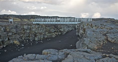 Mid Atlantic Ridge Travel Guide Guide To Iceland