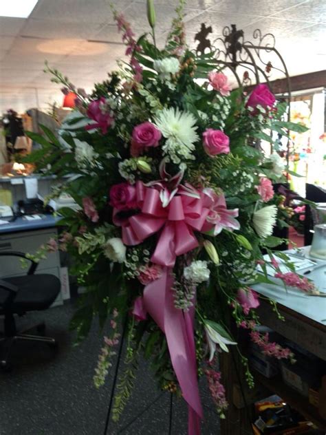 Check spelling or type a new query. Pink Standing Spray | Funeral sprays, Flower arrangements ...