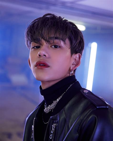 3 korean (nct u, nct 127 and nct dream) and one chinese (wayv). bad boy // lucas nct. - 15. - Wattpad