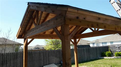 Our timber car ports are a great option for those that want the shelter for their car without the hassle of opening and closing doors. Carports in Austin TX - Austin Pergola Co