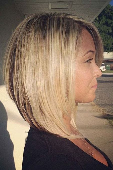 A scruff length crop with included shorter angled layers makes for an additionally intriguing and voluminous style. 23 Medium Length Bob Hairstyles | Bob Hairstyles 2018 ...