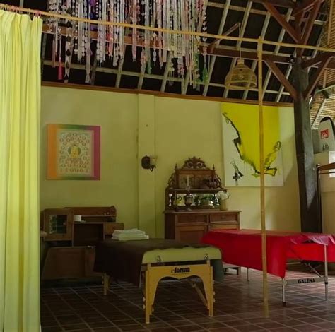 7 Potret Rumah Artsy Ibunda Luna Maya Di Bali Tampak Asri Dan Dekat Laut Foto 1