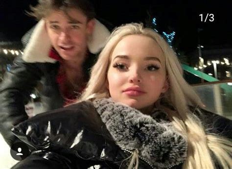 El presunto fin de la relación entre los actores thomas doherty y dove cameron no sólo se ha vuelto tendencia en redes sociales a raíz de una publicación del propio thomas, sino que ha hecho que algunos sus fans dejen. Dove Cameron | Dove and thomas, Dove cameron, Thomas doherty