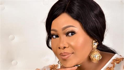 toyin alausa my father didn t like the idea of me being a ‘showgirl — saturday magazine — the