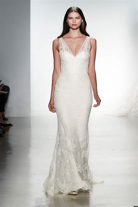 How to find the best wedding dress for your body shape. Choosing the Best Wedding Gown for Your Body Type | HuffPost