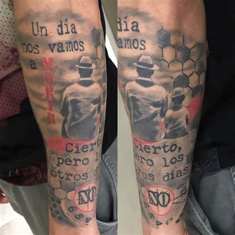 Los mejores tattoos para el brazo sin duda don aquellos que sean muy llamativos que cubran gran parte del brazo y que sean tatuajes que también cubran una parte del pecho, en algunos diseños de tatuajes se ven. Pin en Tatuajes familia