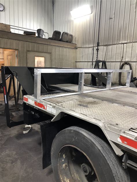 Employers must be reminded that all forklift operators that are 18 years old or older must be trained and the employer must certify that their operators are competent to operate forklifts. Stepdeck Trailer With Forklift Mounting Kit | Equipment ...