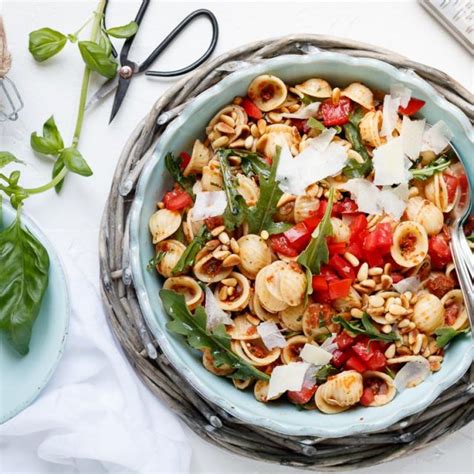 Italienischer Nudelsalat Mit Rotem Blitz Pesto Emmikochteinfach