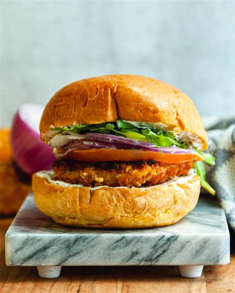 Healthy Fried Chicken Sandwich With 3 Ingredient Ranch Sauce