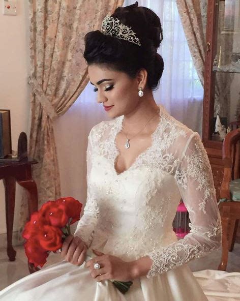 Lelaki jadi ratu cantik malaysia top blogger mp3 & mp4. Perkahwinan Ratu Cantik Malaysia Catat Dalam Malaysia Book ...