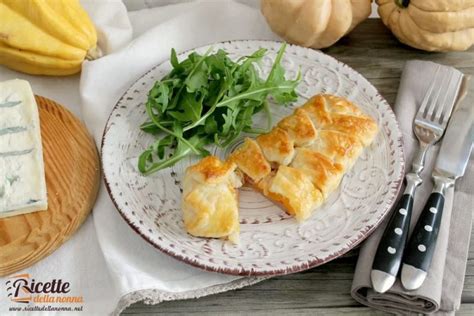 Gnocchi di zucca morbidi con funghi e salsiccia. Ricette con la zucca facili e veloci | Ricette della Nonna