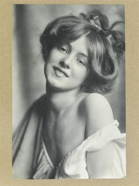 Evelyn Nesbit A Popular American Actress Chorus Girl And Artist Model Colorized Photo From