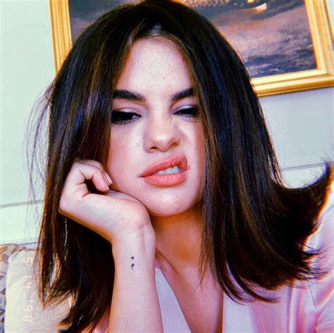 Selena Gomez Does Not Use Instagram Now The Fappening