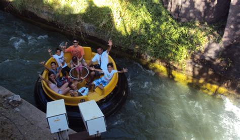 The venue is 3 km from the city centre and adjacent to capilla de nuestra senora del rosario. Jovens degoladenses visitam Isla Mágica - Freguesia de ...