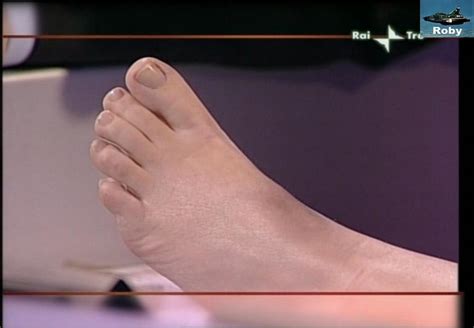 Luciana Littizzettos Feet