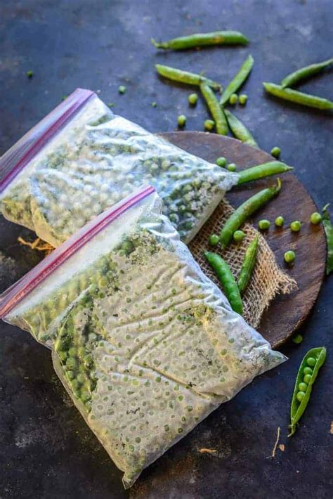 Frozen snap and snow peas won't be great for fresh eating, but they would be wonderful in recipes that are cooked. How to freeze Fresh Peas (Step by Step + Video) - Whiskaffair