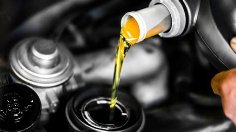 Engine Oil Types Explained Which Is Best For My Car Auto Buyer Guru