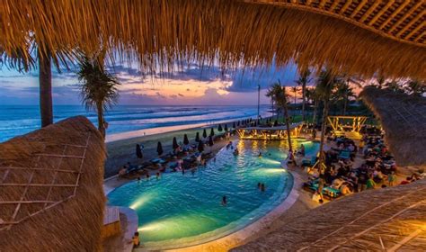 Things To Do In Bali Visit This Beach Club In Canggu For Cocktails Infinity Pool Swims And The