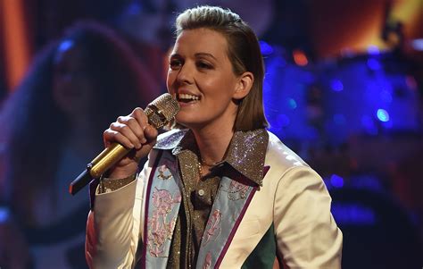 Brandi Carlile Lights Up Snl Stage During Double Performance Sounds
