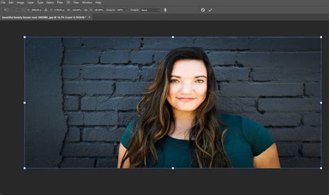 Content Aware Scaling Of Images In Photoshop