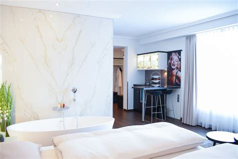 This is the ideal place to stay in fulda if you search for a location near to the central station. Hotel Esperanto (****S)