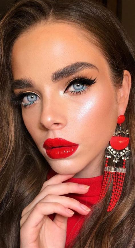The Perfect Makeup With Red Lipstick Ideas Red Lip Aesthetic