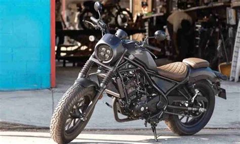 That's how honda's sales plan for the first year looks like.we think that there are relatively many colors and the price can be kept unchanged. Cruiser Honda Rebel 250 MY 2020, What is New? - Goozir.com