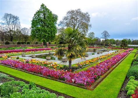 Kensington Garden In Spring London Uk Stock Photo Image Of England