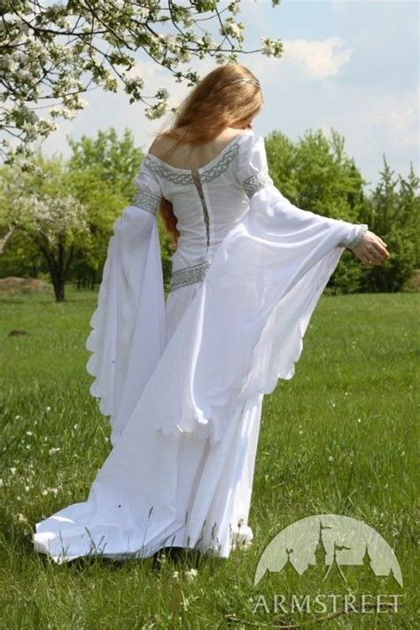 Wunderschöne siimming silberne hochzeit kleid nach maß ihre messungen von award gewinnen. Mittelalter Kleid Für Hochzeit „Isolde ...
