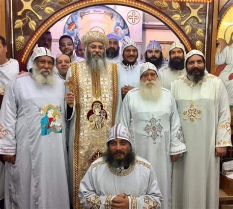 القداس الإلهي بصوت الأنبا انطونيوس مطران الكرسي الاورشليمي صوت ملائكي. الانبا "انطونيوس" يصلي القداس الإلهي برابطة القدس - وطنى
