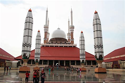 Masjid Agung Jawa Tengah Spesialis Kerajinan Kubah Stainless Dan Ornamen