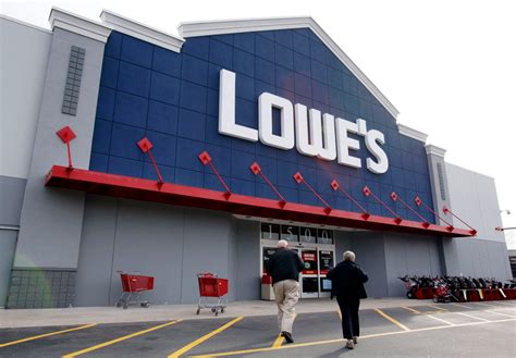 Lowes Canada Confirms Covid 19 Case At Store In Burlington Hamilton