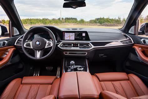 See the complete standard interior features for 2020 bmw x7 along with exterior and mechanical features. BMW X7 Review - GTspirit